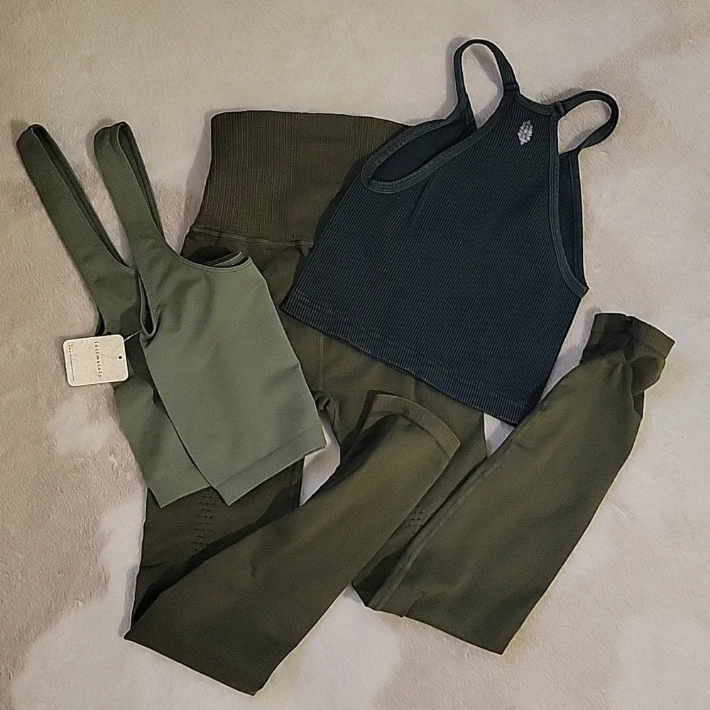 3-style Free People Movement and Intimately Greens Crop Tops n Leggings NEW! - Picture 2 of 5
